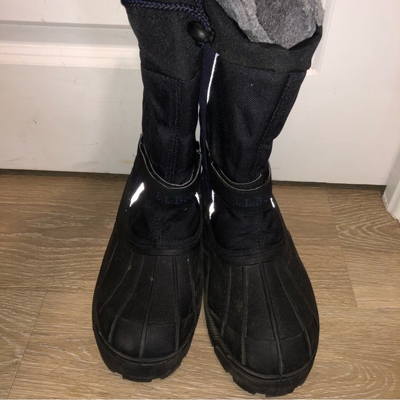 Ll bean youth winter snow boots size 4 - Picture 2 of 8
